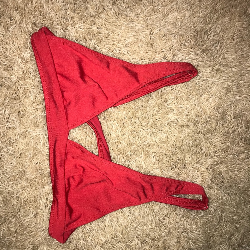 COULBOURNE- red bikini top